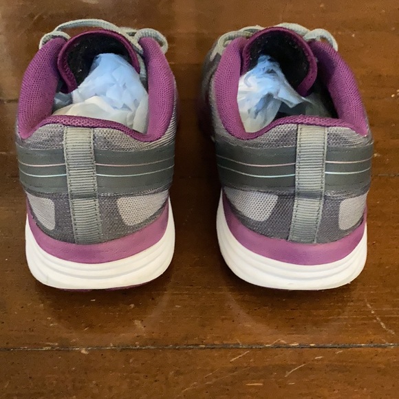 Nike Dual Fusion Flywire Shoes - Picture 5 of 13